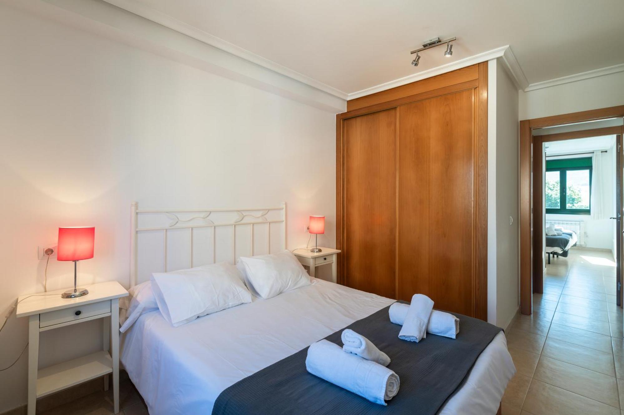 Tarantino, Apartamento Con Piscina, Playa A 3 Km Vut-2505-As 利亚内斯 外观 照片